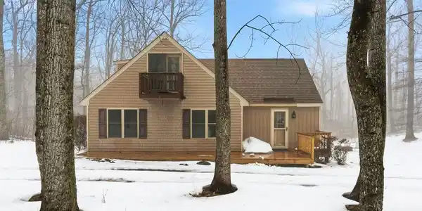 453 LOST VALLEY ROAD