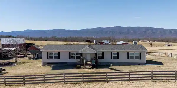 424 FLEEBURG ROAD