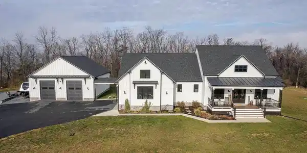 172 WINDING HILL ROAD