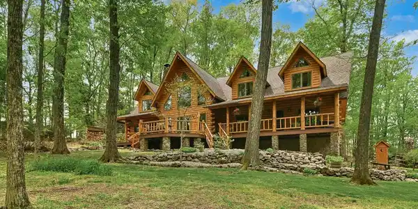 294 NOCKAMIXON ROAD