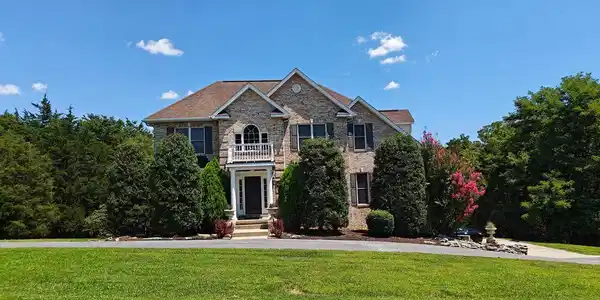 644 BEALL AVE