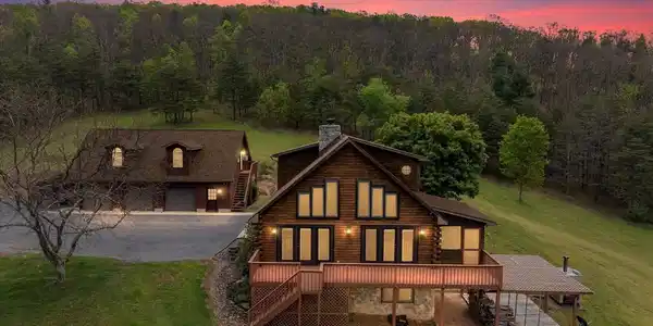 272 BUSTER BROWN DR.