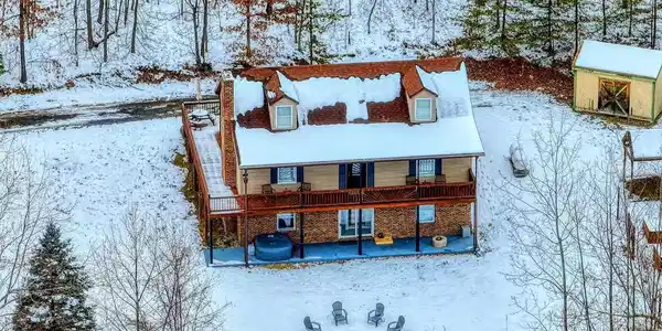 1004 OLD WAGON ROAD