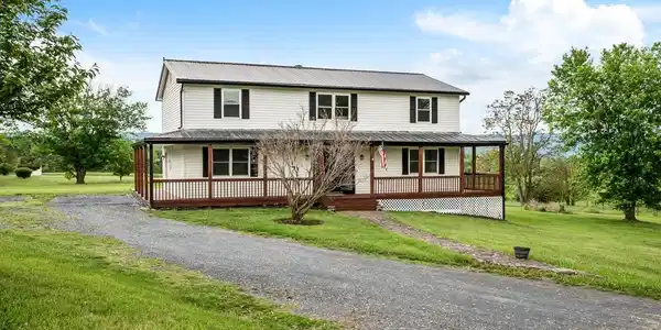 109 FARM HILL LANE