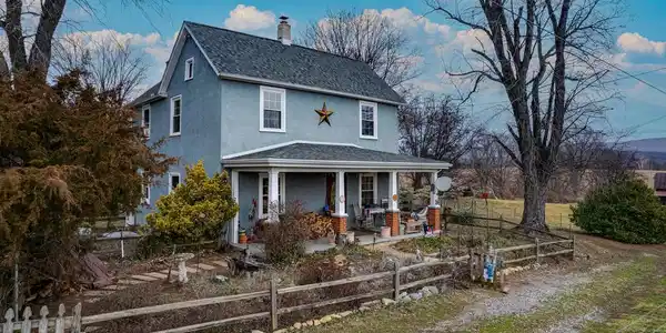 407 WINDY VALLEY LANE