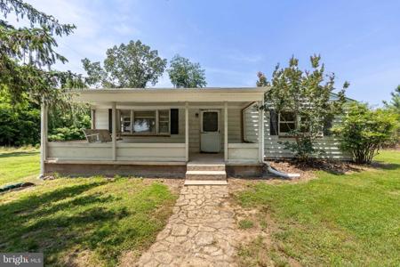 204 SKYVIEW LANE