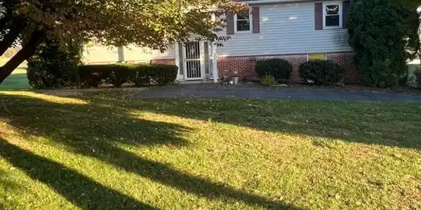 8640 POSSUM HOLLOW ROAD