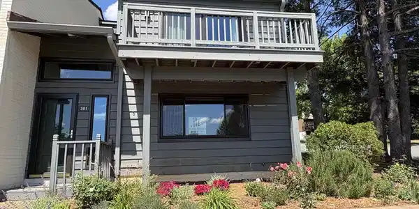 301 HARVEST DR