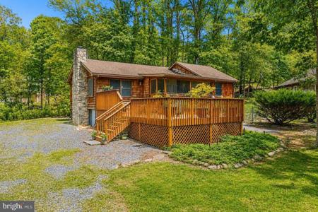 366 HUCKLEBERRY LANE