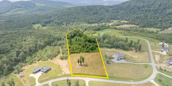 LOT 15 LOFTON LN