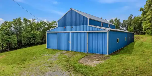 241 CHEVY LANE