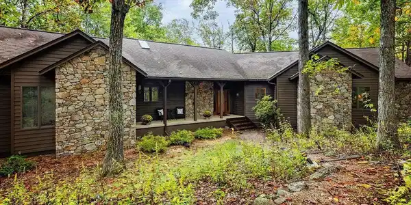 1228 LAUREL SPRINGS DR