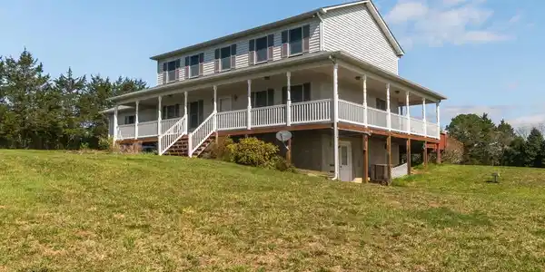 2031 SULPHUR SPRINGS ROAD