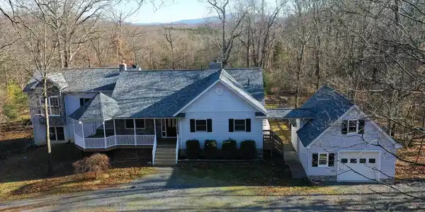 515 RIVER RIDGE DRIVE