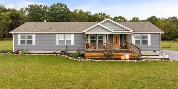 7669 FIFE LANE
