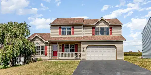 14 MAYFLOWER DR