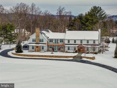 1806 APPLE TREE LANE