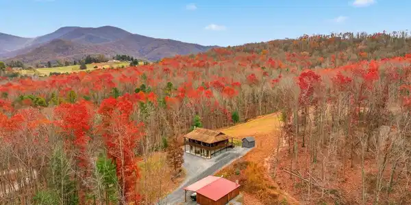 325 OLD WAGON ROAD