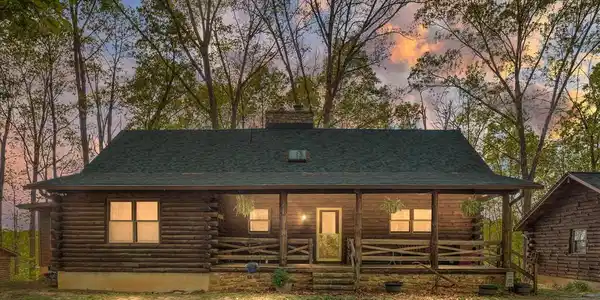428 APPLE PIE RIDGE ROAD