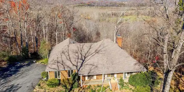 640 EXPLORERS RD