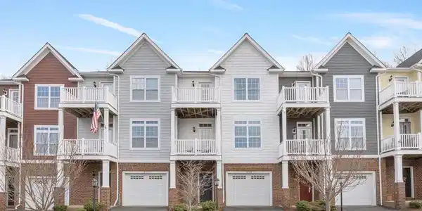 2424 WINTHROP DR
