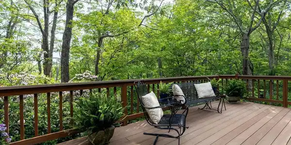 30 GUMTREE DR