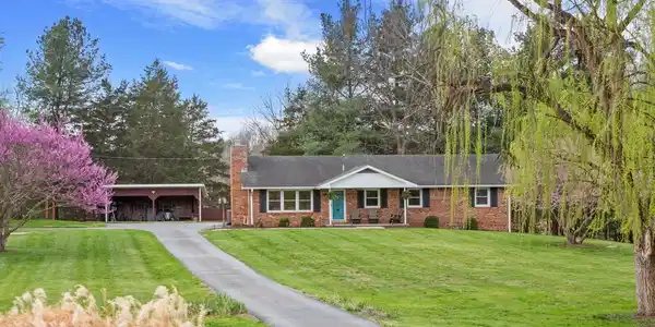 549 ARROWHEAD LANE