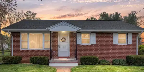 138 SHANNON AVENUE