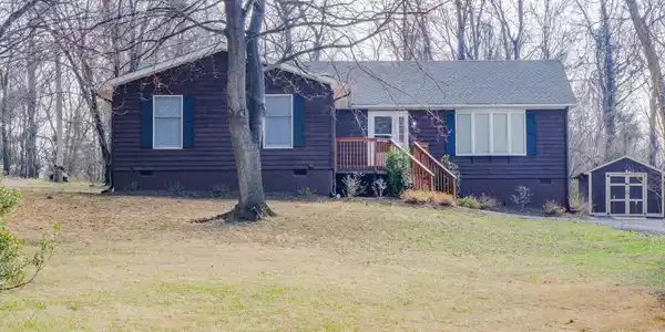 611 MANITO TRAIL