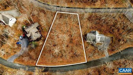 105 DEN TREE LN
