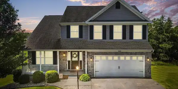 635 QUEENSBURY DRIVE