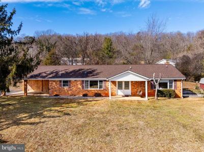 42 DOGWOOD LANE