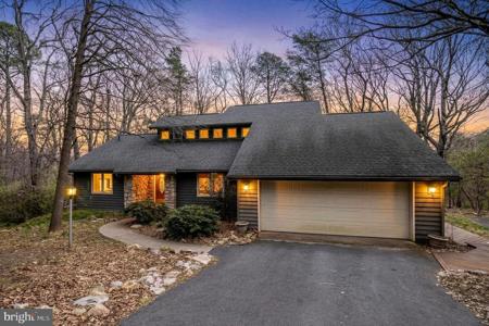 3229 HOPKINS DRIVE