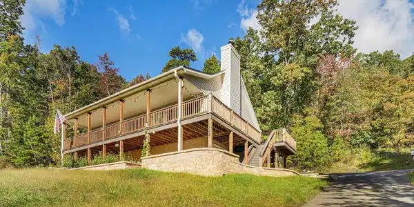 462 GARY LN
