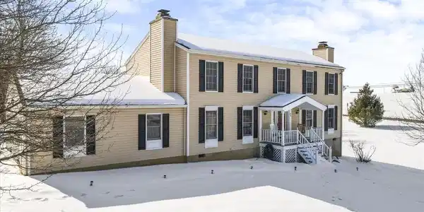 30 GREEN VALLEY DRIVE