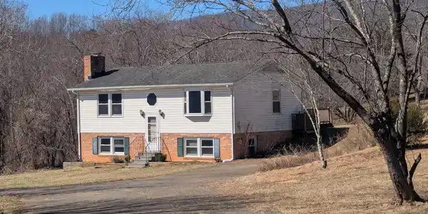 248 NEWTOWN RD