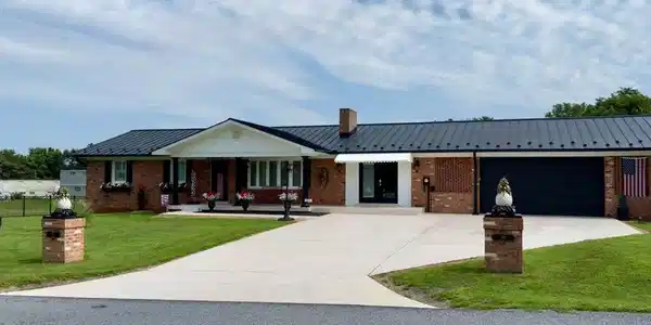 265 KITE HOLLOW ROAD