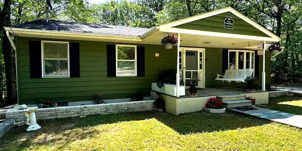 636 CARDINAL DRIVE