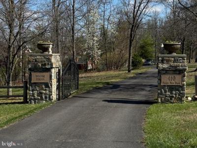 410 VALLEY VIEW DRIVE