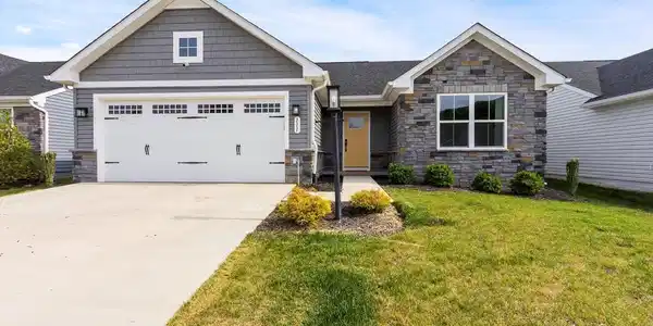 111 COURTYARD TERRACE