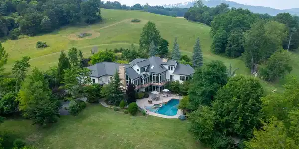 310 LINGONBERRY LN