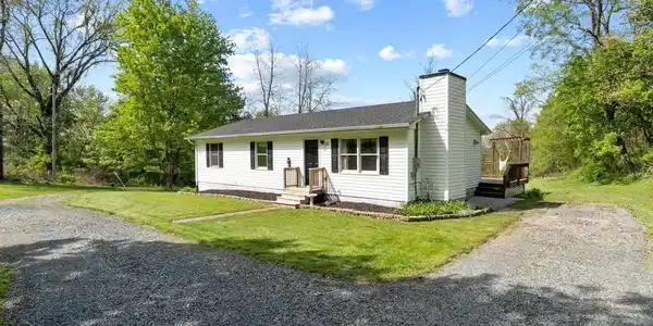 50 REMOUNT VIEW ROAD