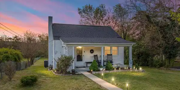 654 CAPON ROAD