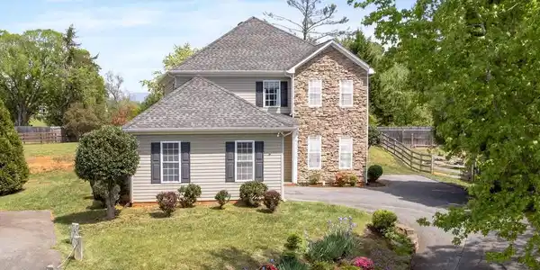 1365 AMBER RIDGE RD