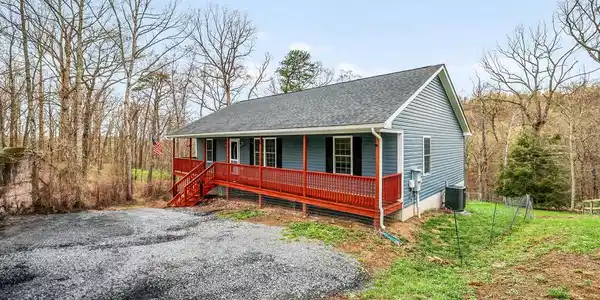 533 WESTERN LANE
