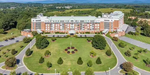 500 CRESTWOOD DR