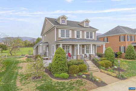 1733 OLD TRAIL DR