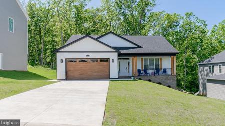 4115 ROMNEY COURT