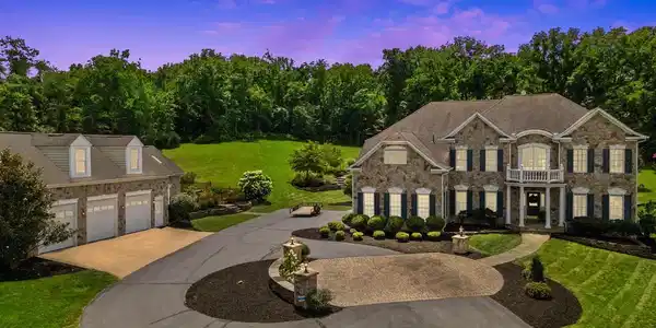 40243 FEATHERBED LANE