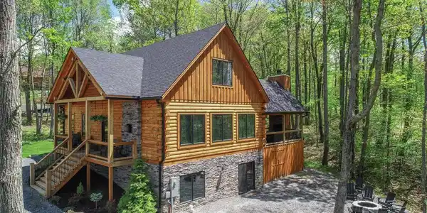 1067 CAMP ROAD